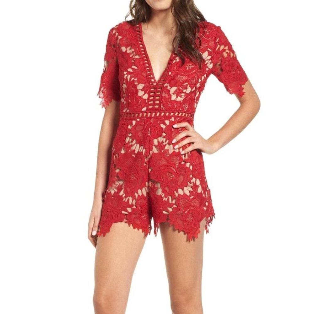 ASTR The Label Short Sleeve V-Neck Lace Romper